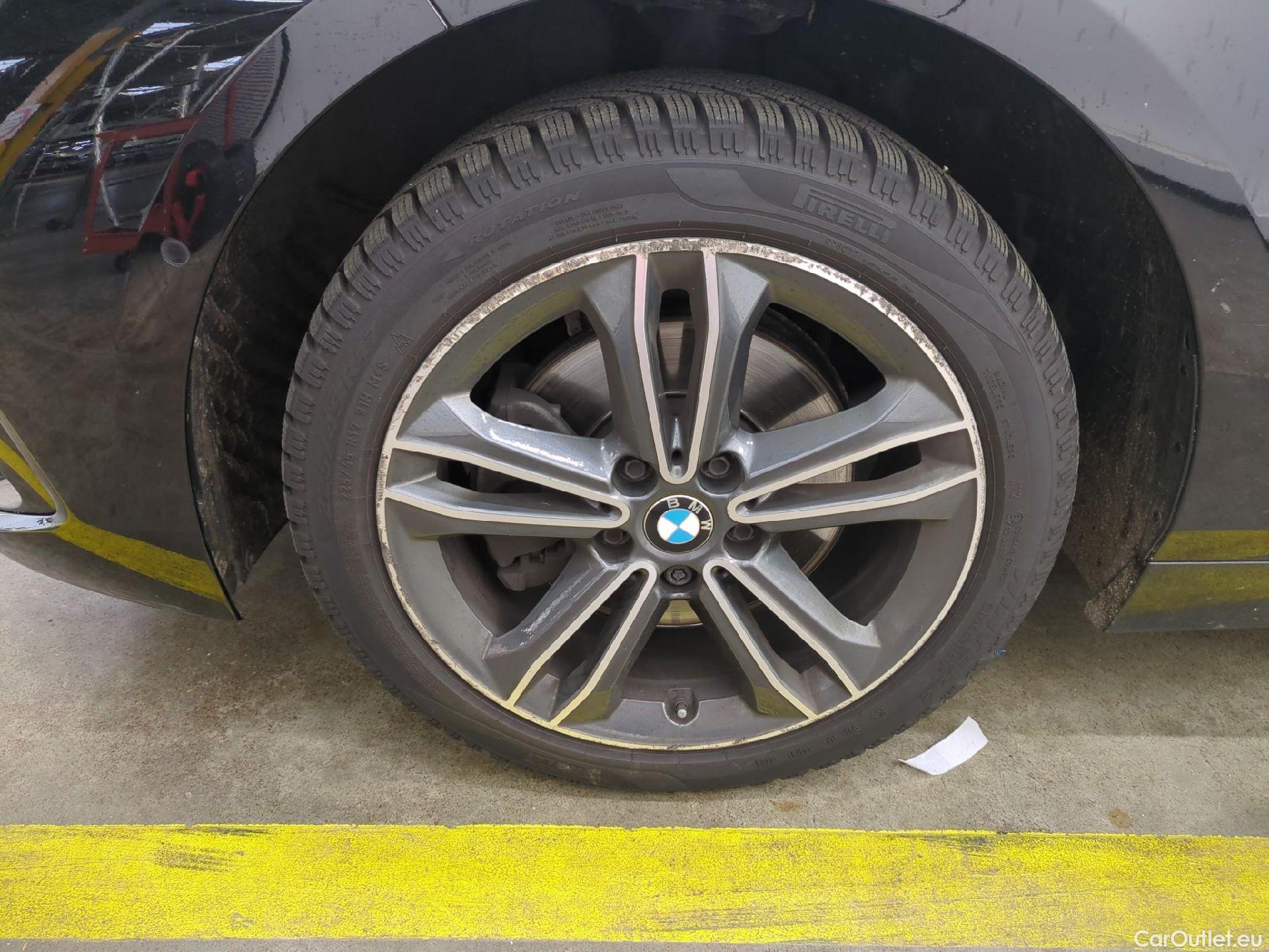  Bmw  Serie 1 Série 1 Berline 118 i Edition Sport 1.5 135CV BVA7 E6d #2