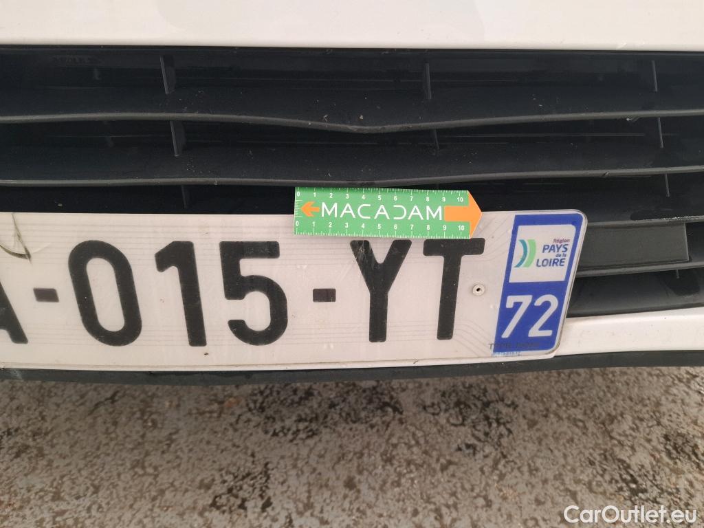  Renault  Clio  IV Business 0.9 TCe 90CV BVM5 E6 #13