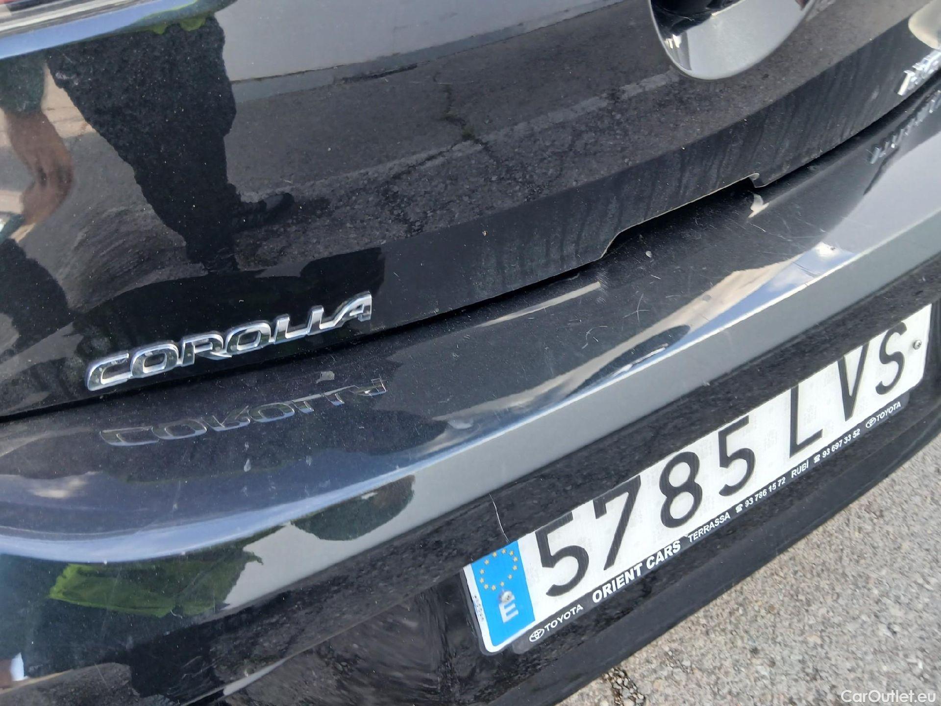  Toyota  Corolla TOYOTA  / 2019 / 5P / berlina con portón 1.8 125H BUSINESS PLUS E-CVT #8