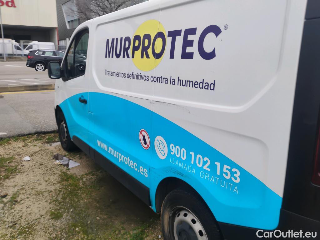  Renault  Trafic RENAULT  / 2019 / 4P / furgón Furgón 27 L1H1 Energy BluedCi 88 kW #11