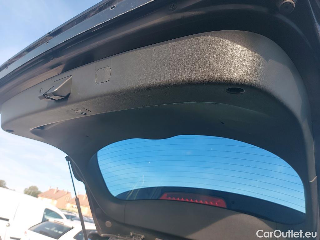  Hyundai  Tucson HYUNDAI  / 2018 / 5P / todoterreno 1.6 CRDI 100kW (136CV) 48V N-Line 4X2 #9