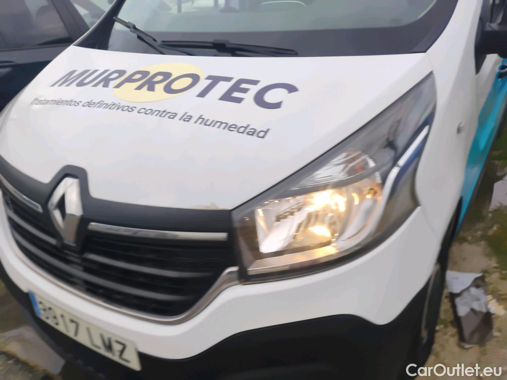  Renault  Trafic RENAULT  / 2019 / 4P / furgón Furgón 27 L1H1 Energy BluedCi 88 kW #12