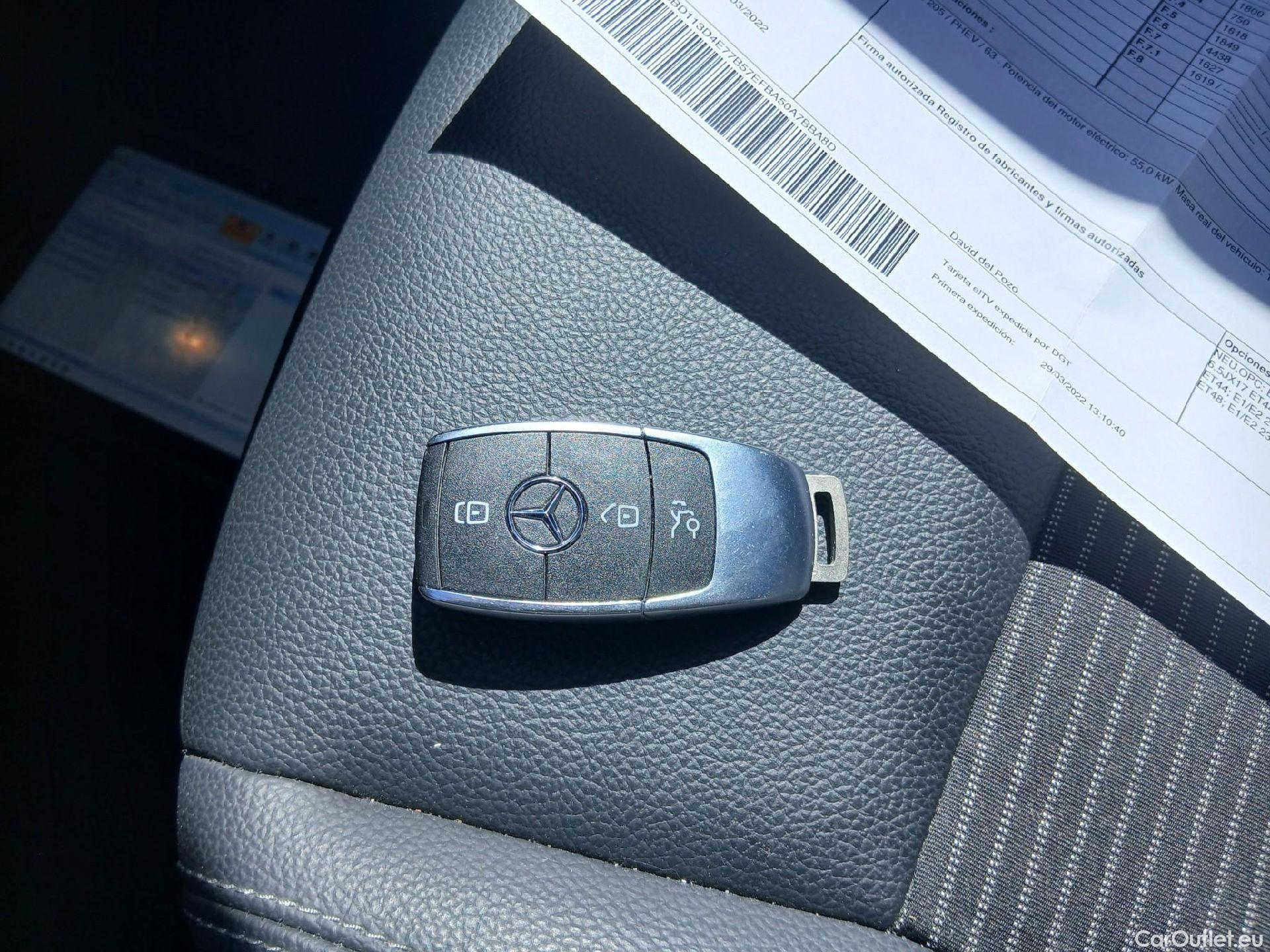  Mercedes  GLA MERCEDES-BENZ  / 2020 / 5P / todoterreno  250 e #1