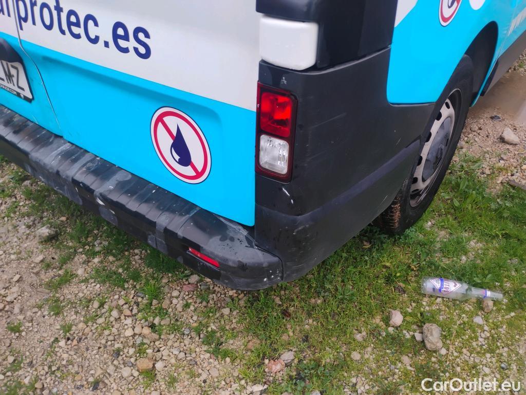  Renault  Trafic RENAULT  / 2019 / 4P / furgón Furgón 27 L1H1 Energy BluedCi 88 kW #8