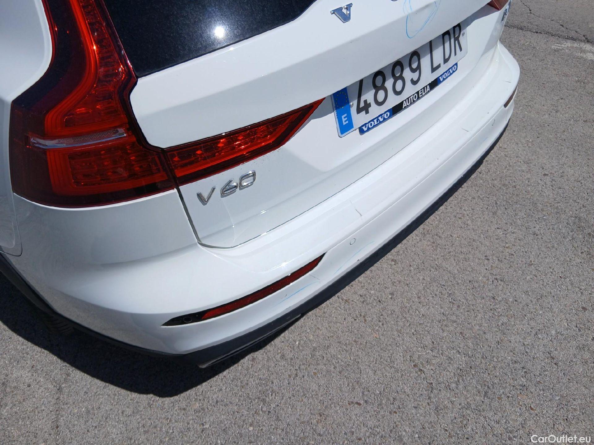  Volvo  V60 VOLVO  Cross Country / 2018 / 5P / familiar 2.0 D4 AUTO PRO #26