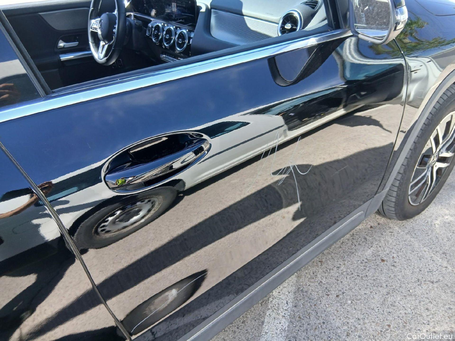  Mercedes  GLA MERCEDES-BENZ  / 2020 / 5P / todoterreno  250 e #38