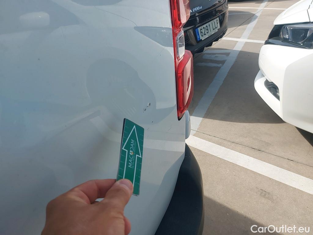 Opel  Vivaro OPEL  / 2019 / 4P / furgón 1.5 BlueHDi 74kW (100CV) M Std #8