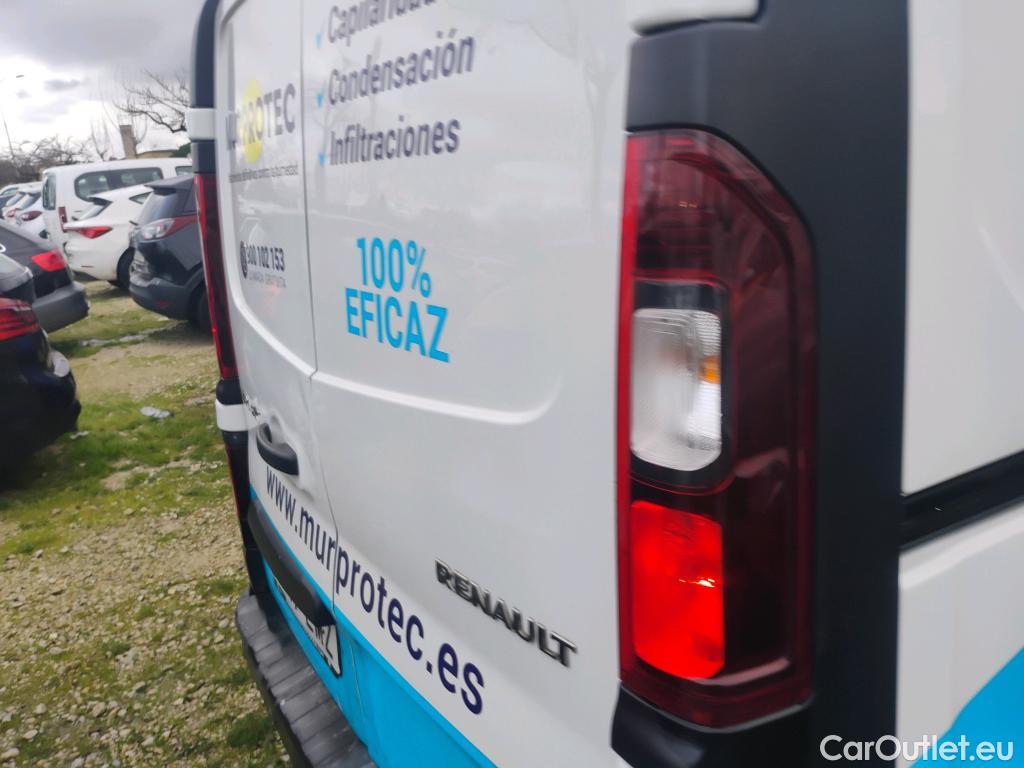  Renault  Trafic RENAULT  / 2019 / 4P / furgón Furgón 27 L1H1 Energy BluedCi 88 kW #14
