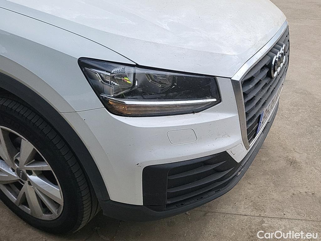  Audi  Q2 AUDI  / 2016 / 5P / todoterreno Advanced 30 TDI 85kW (116CV) #3