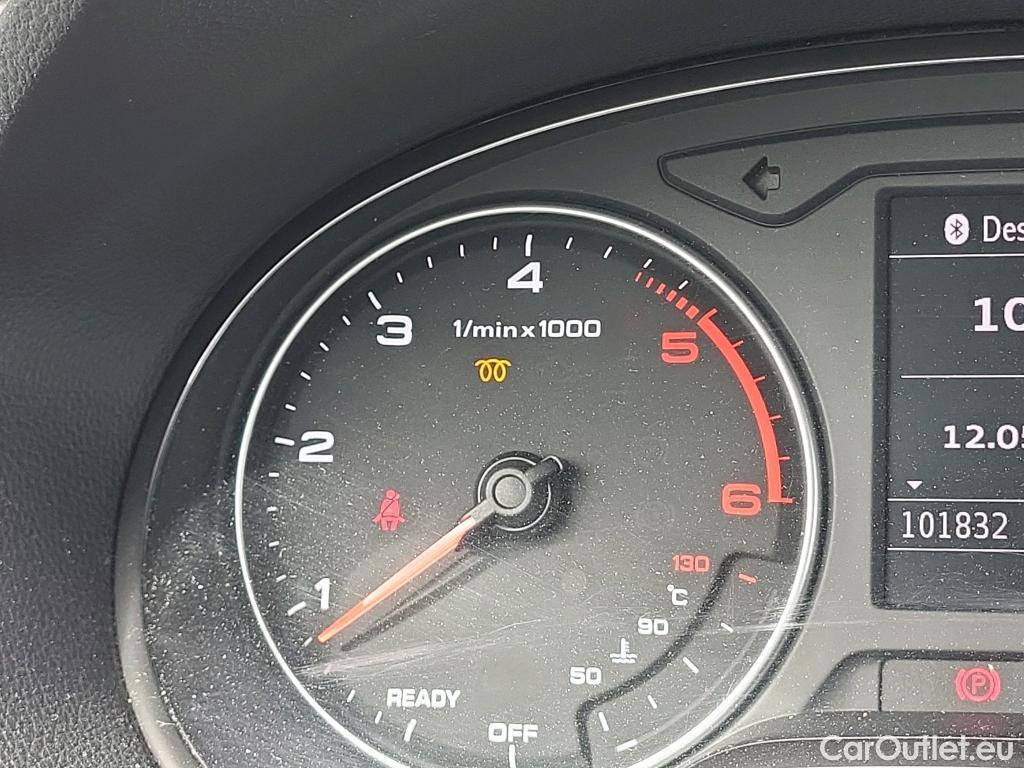  Audi  Q2 AUDI  / 2016 / 5P / todoterreno Advanced 30 TDI 85kW (116CV) #9