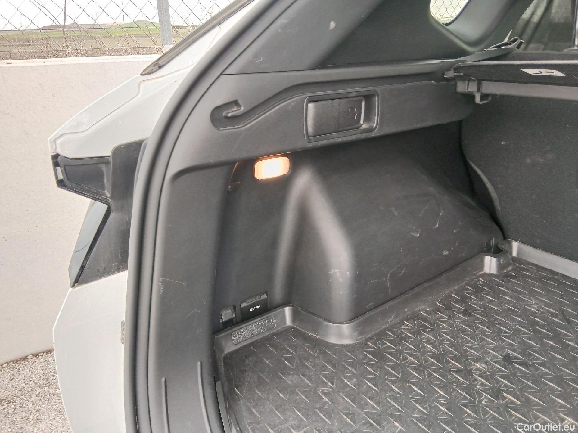  Hyundai  Tucson HYUNDAI  / 2020 / 5P / todoterreno 1.6 TGDI PHEV 195kW Tecno Sky Auto 4x4 #46
