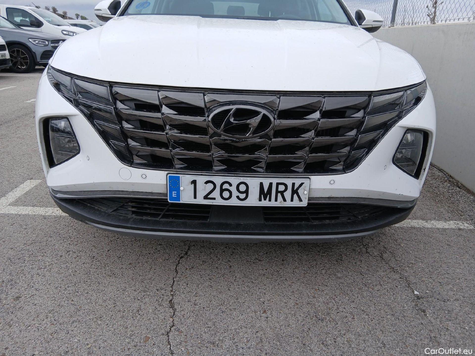  Hyundai  Tucson HYUNDAI  / 2020 / 5P / todoterreno 1.6 TGDI PHEV 195kW Tecno Sky Auto 4x4 #6