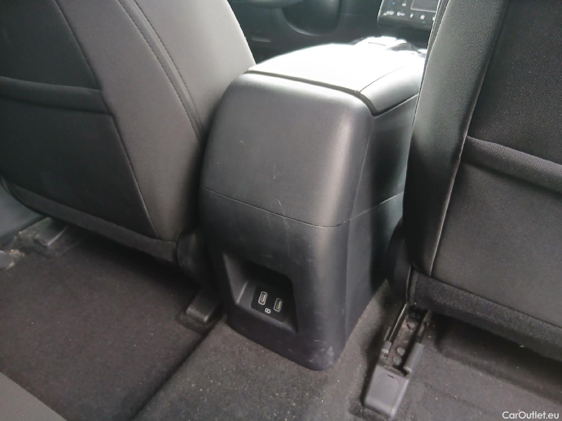  Hyundai  Tucson HYUNDAI  / 2020 / 5P / todoterreno 1.6 TGDI PHEV 195kW Tecno Sky Auto 4x4 #69