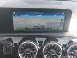  Mercedes  CLA-Klasse MERCEDES-BENZ CLA / 2019 / 5P / familiar CLA 250 e Shooting Brake #12