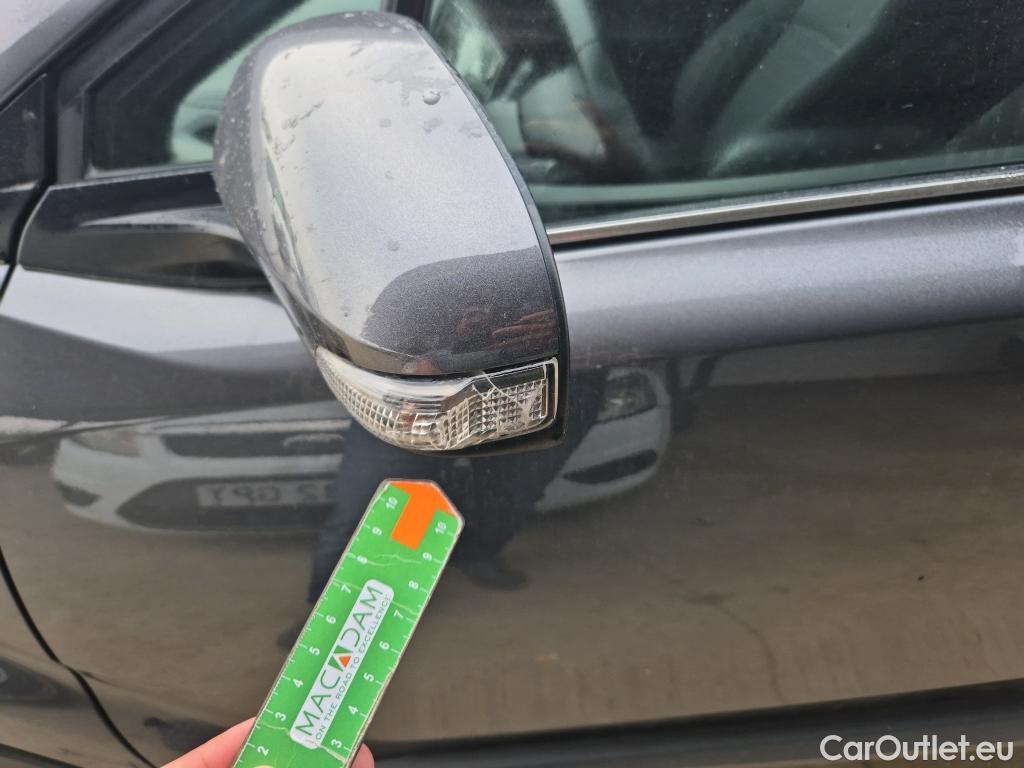  Toyota  C-HR TOYOTA  / 2019 / 5P / todoterreno 1.8 125H Advance #23