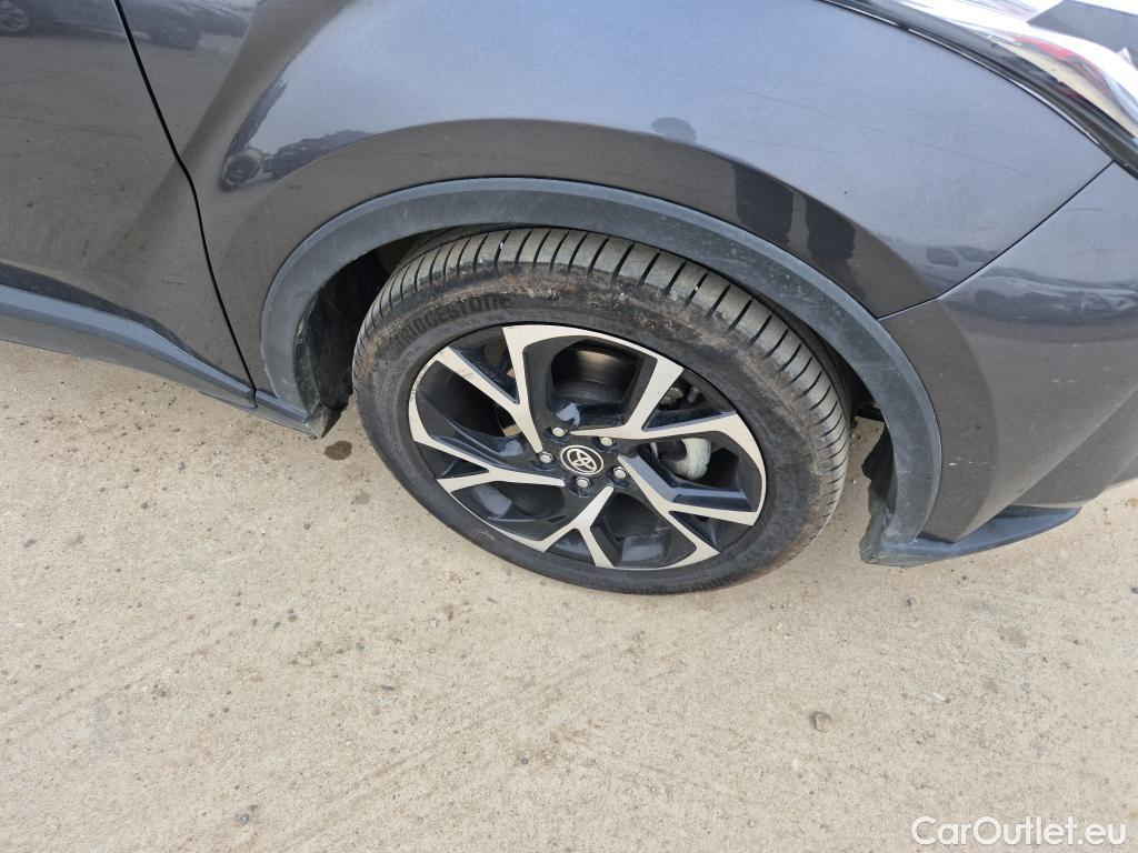  Toyota  C-HR TOYOTA  / 2019 / 5P / todoterreno 1.8 125H Advance #5