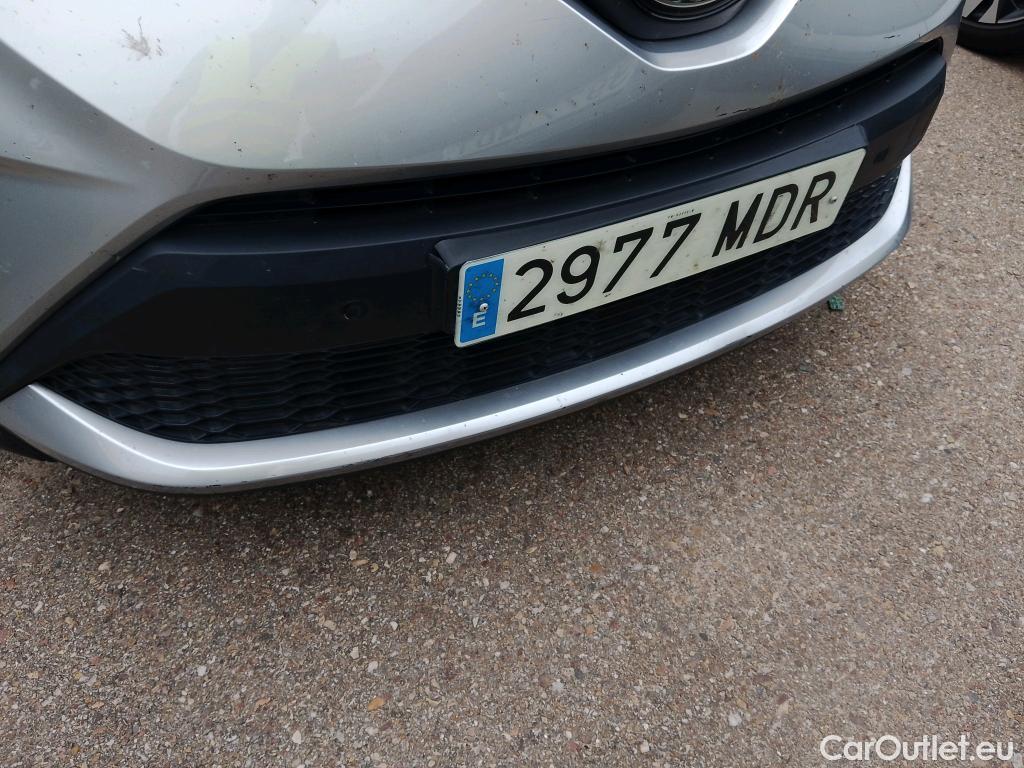 Toyota  C-HR TOYOTA  / 2019 / 5P / todoterreno 1.8 125H Advance #19