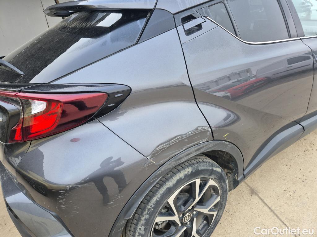  Toyota  C-HR TOYOTA  / 2019 / 5P / todoterreno 1.8 125H Advance #1