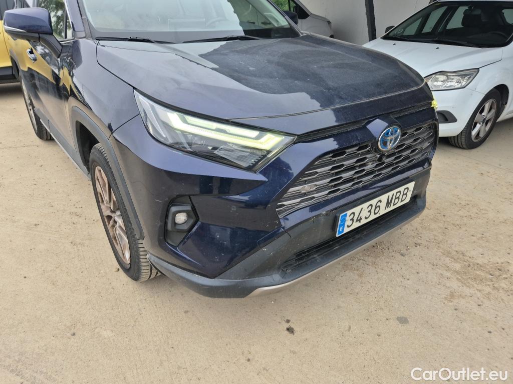  Toyota  RAV4 TOYOTA  / 2018 / 5P / todoterreno 2.5l 220H Luxury #5
