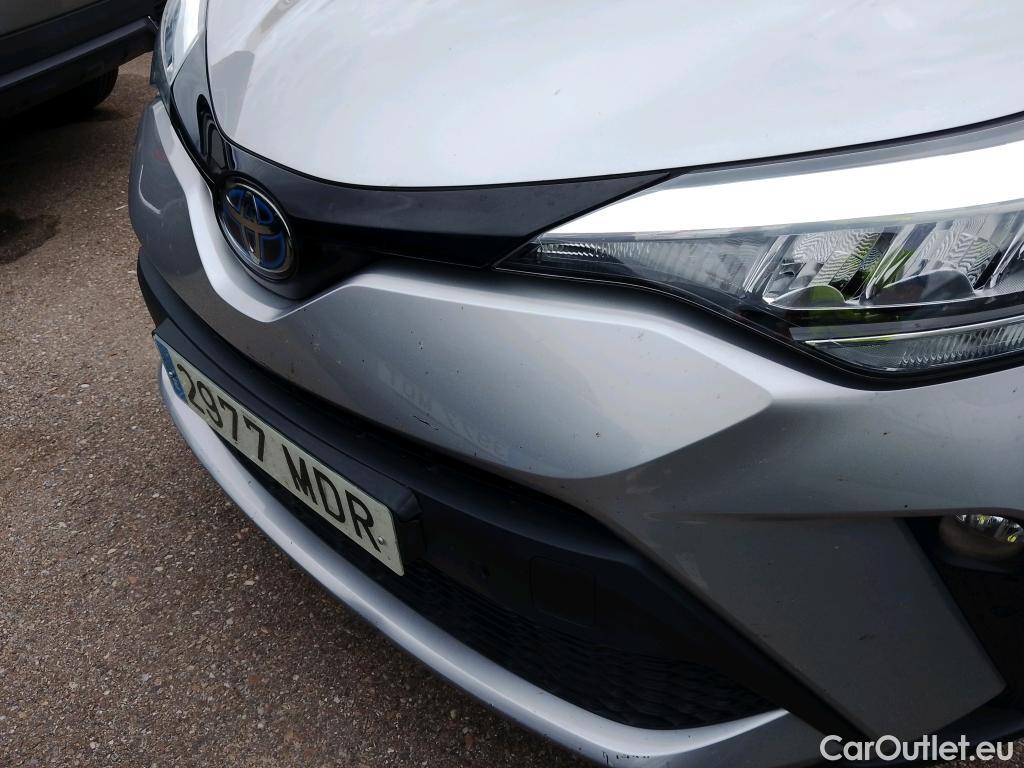  Toyota  C-HR TOYOTA  / 2019 / 5P / todoterreno 1.8 125H Advance #23