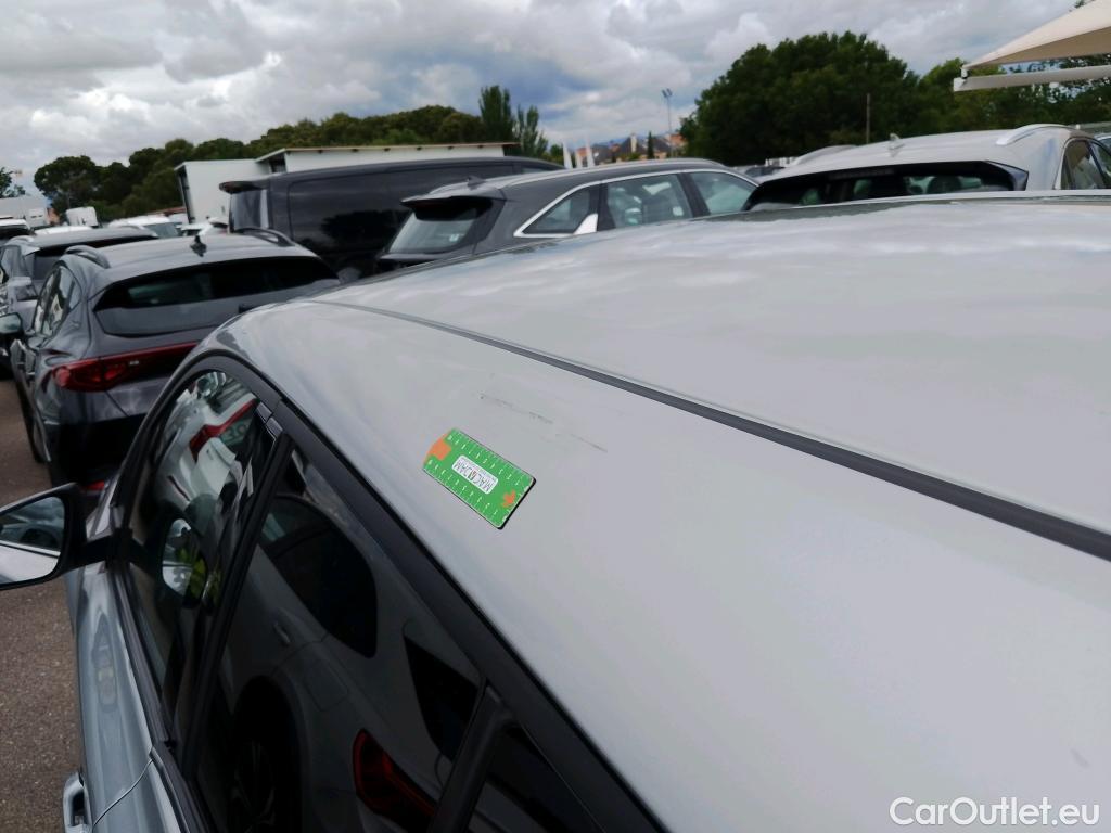  Toyota  C-HR TOYOTA  / 2019 / 5P / todoterreno 1.8 125H Advance #18
