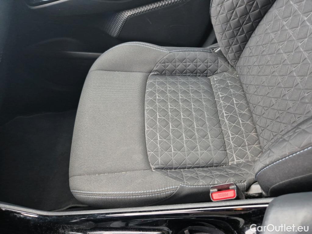  Toyota  C-HR TOYOTA  / 2019 / 5P / todoterreno 1.8 125H Advance #13