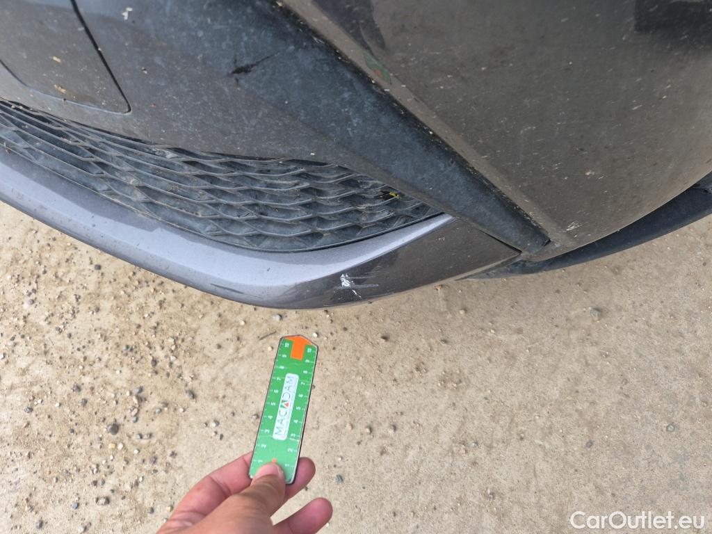  Toyota  C-HR TOYOTA  / 2019 / 5P / todoterreno 1.8 125H Advance #18