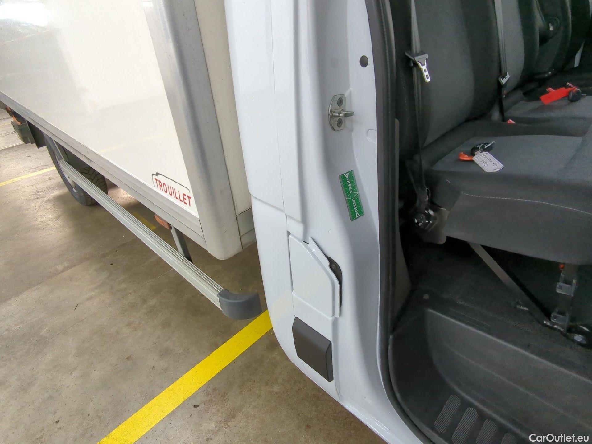  Renault  Master RENAULT  SC / 2019 / 2P / Châssis cabine CC Tr CF F3500 L3 Blue dCi 145 EVIE #4
