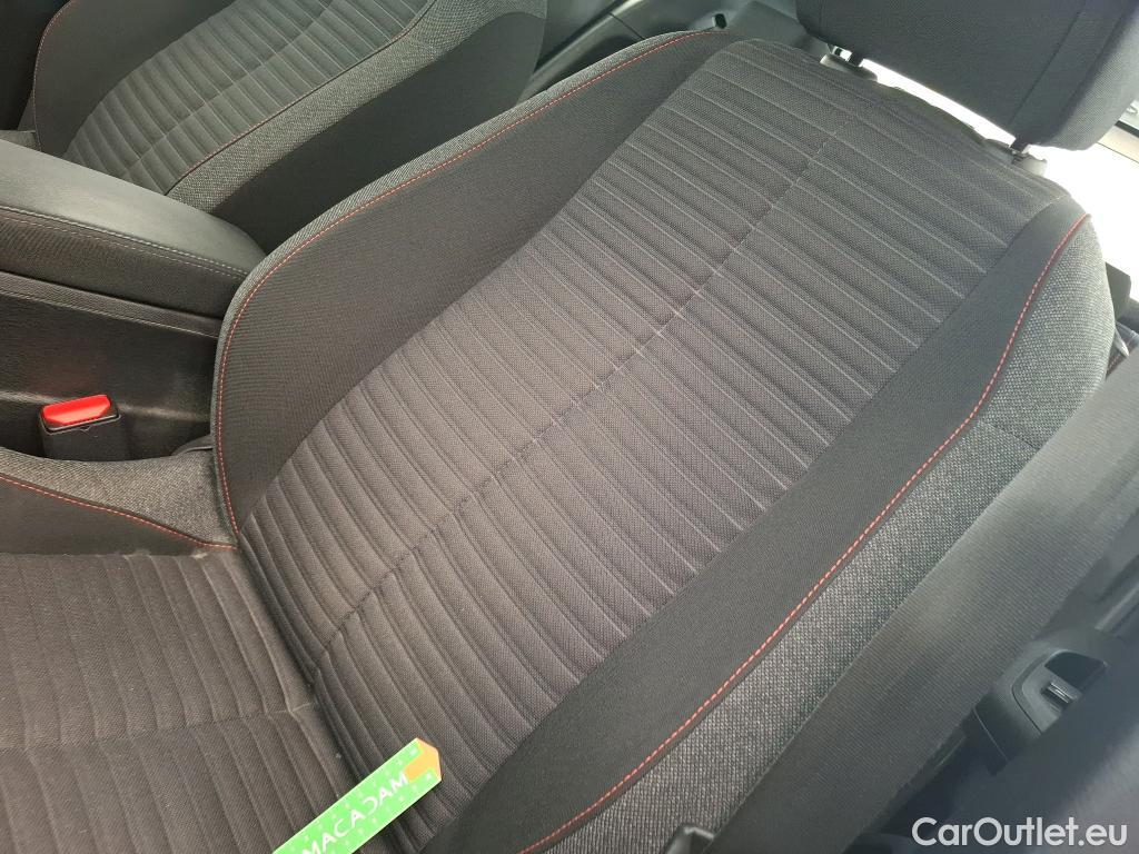  Peugeot  2008  Active Pack 1.2 PureTech 130CV BVA8 E6d #32
