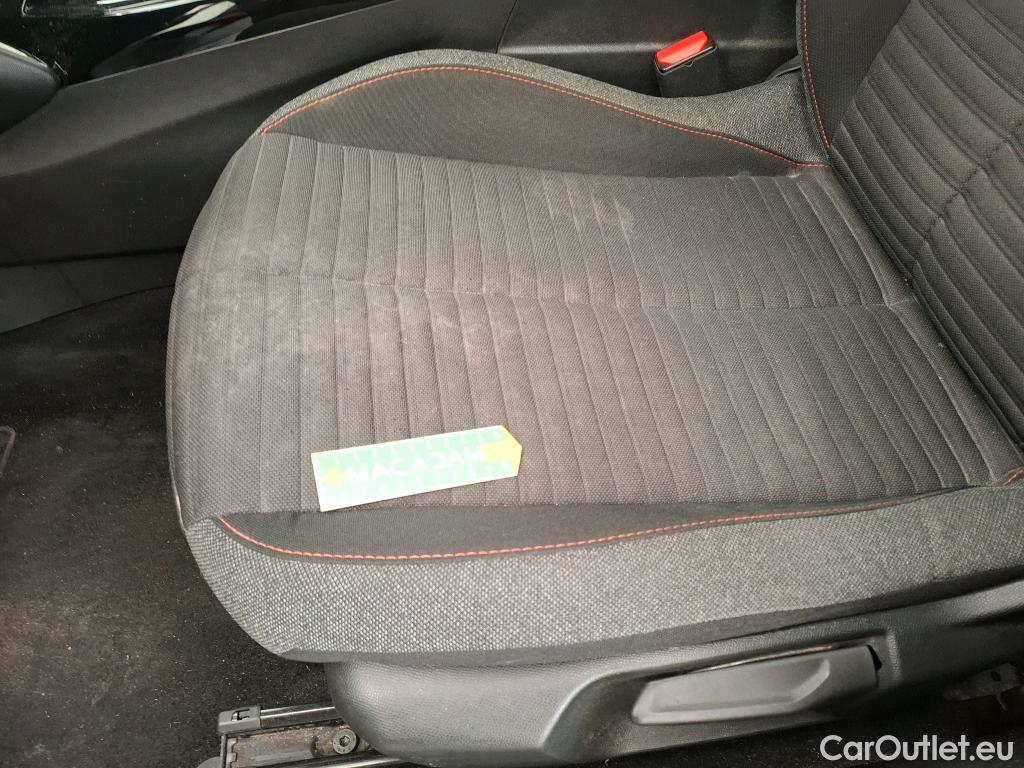  Peugeot  2008  Active Pack 1.2 PureTech 130CV BVA8 E6d #31