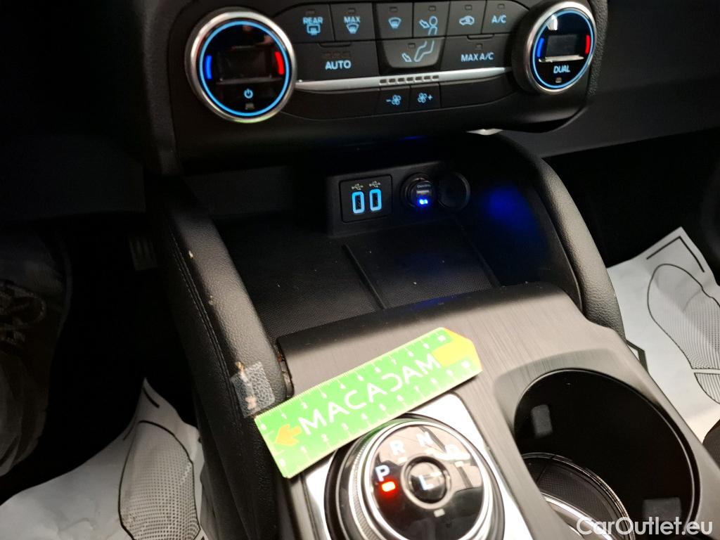  Ford  Kuga FORD  / 2019 / 5P / SUV 2.5 Dur 225 hybrid PHEV Pshift Titanium #15