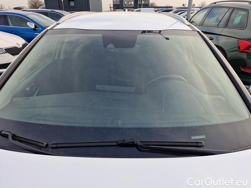  KIA  Cee'd Ceed Sportswagon (2018->) Ceed SW 1.5 T-GDI 118 Top AT #1
