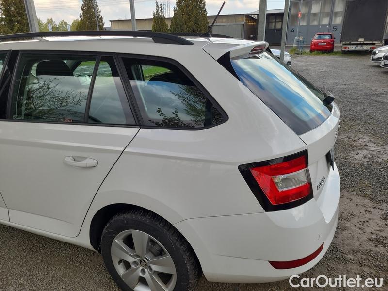  Skoda  Fabia  Combi (2015)  Com 1.0TSI 81 Ambition #9