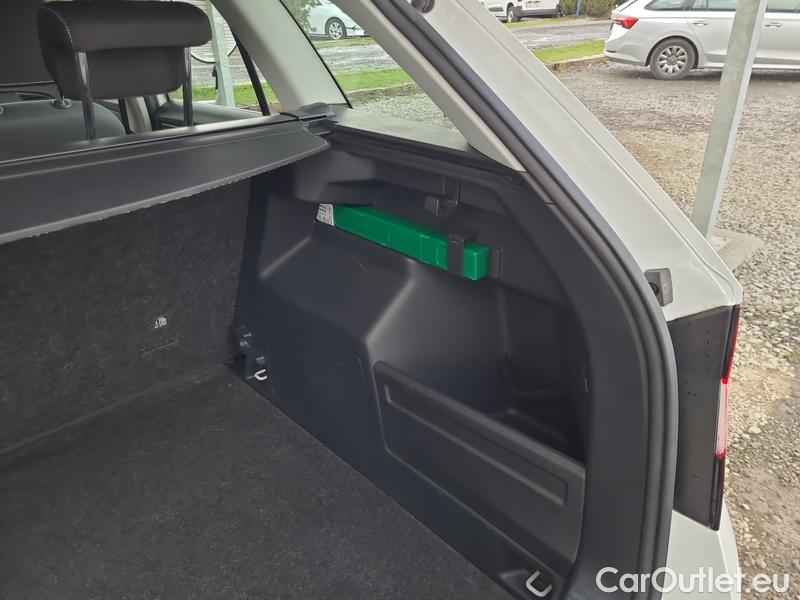  Skoda  Fabia  Combi (2015)  Com 1.0TSI 81 Ambition #12