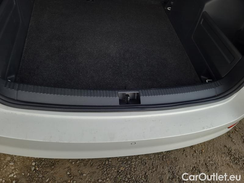  Skoda  Fabia  Combi (2015)  Com 1.0TSI 81 Ambition #11