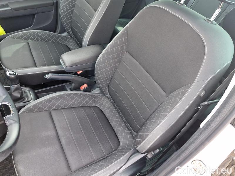  Skoda  Fabia  Combi (2015) Com.1.0TSI 70 Ambition 5d #6