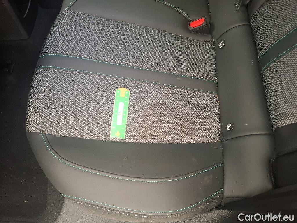 Peugeot  308  Allure Pack 1.2 PureTech 130CV BVM6 E6d #38
