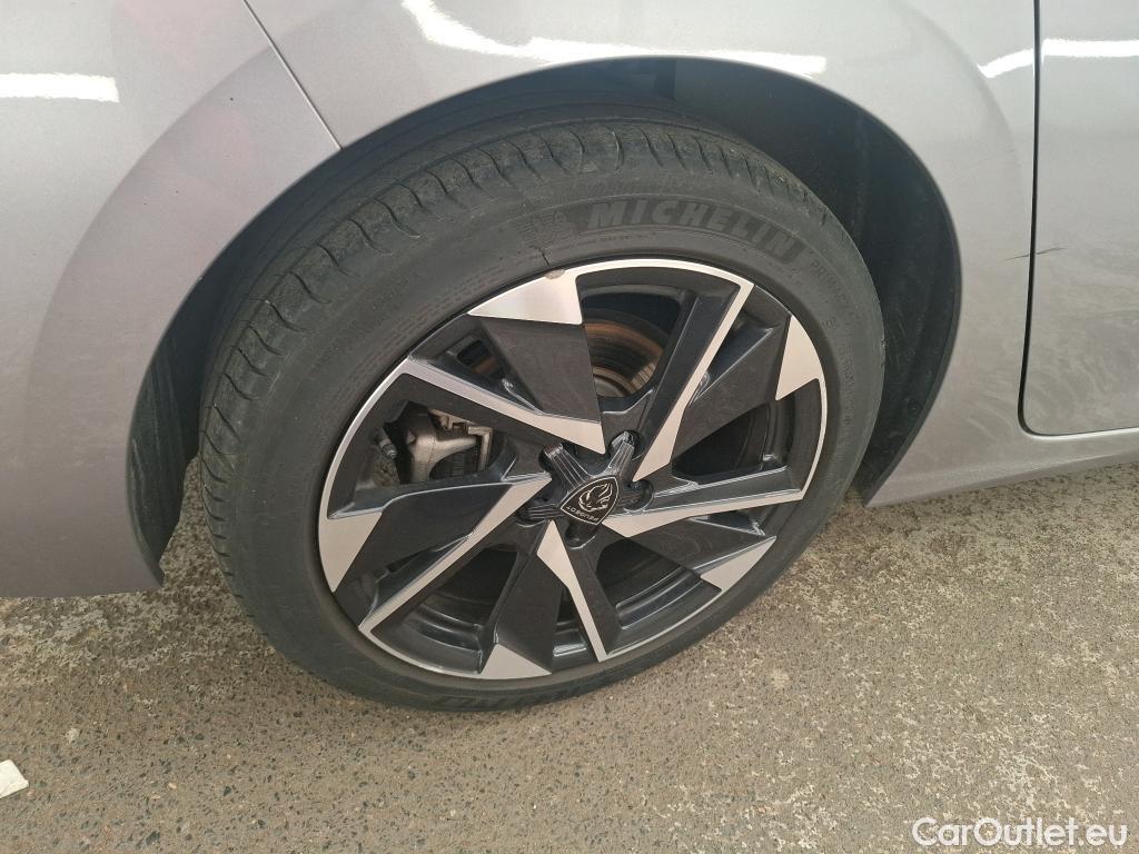  Peugeot  308  Allure Pack 1.2 PureTech 130CV BVM6 E6d #9
