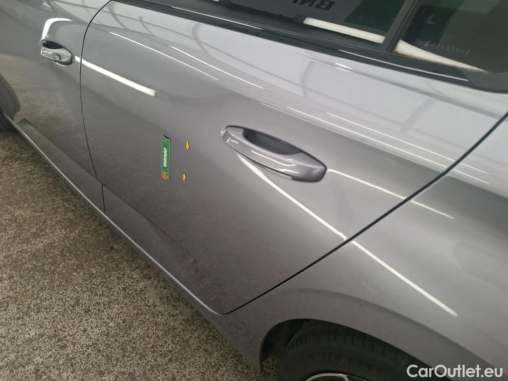  Peugeot  308  Allure Pack 1.2 PureTech 130CV BVM6 E6d #1