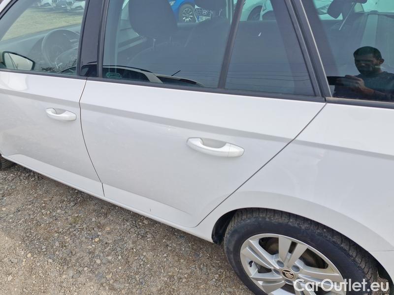  Skoda  Fabia  Combi (2015) Com.1.0TSI 70 Ambition 5d #12