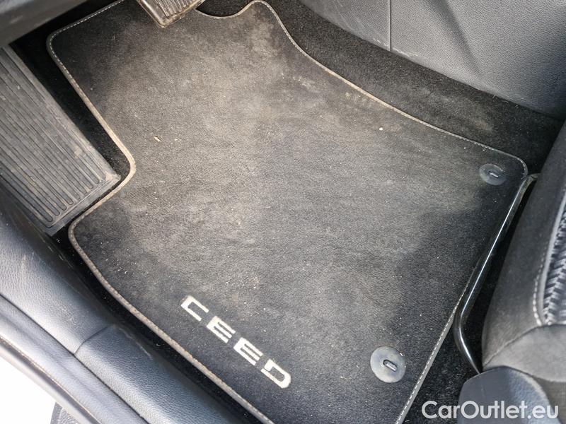  KIA  Cee'd Ceed Sportswagon (2018->) Ceed SW 1.5 T-GDI 118 Top AT #11