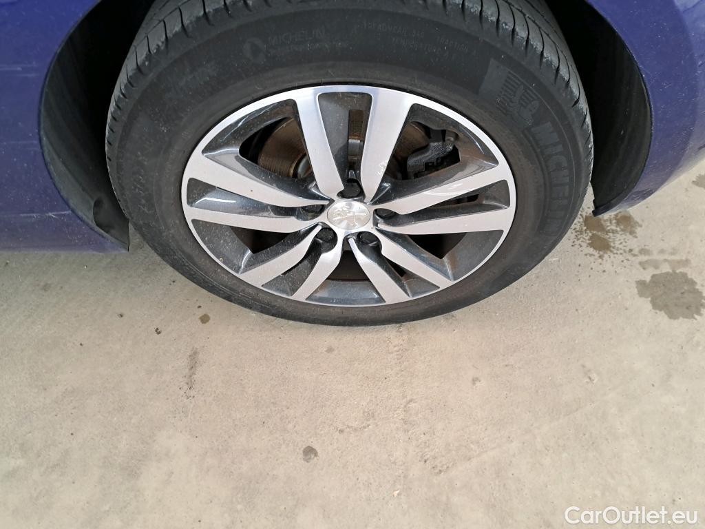  Peugeot  308  Allure 1.2 PureTech 130CV BVA8 E6d #29