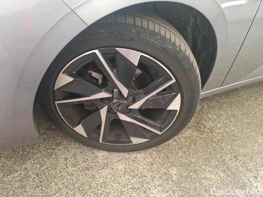  Peugeot  308  Allure Pack 1.2 PureTech 130CV BVM6 E6d #14