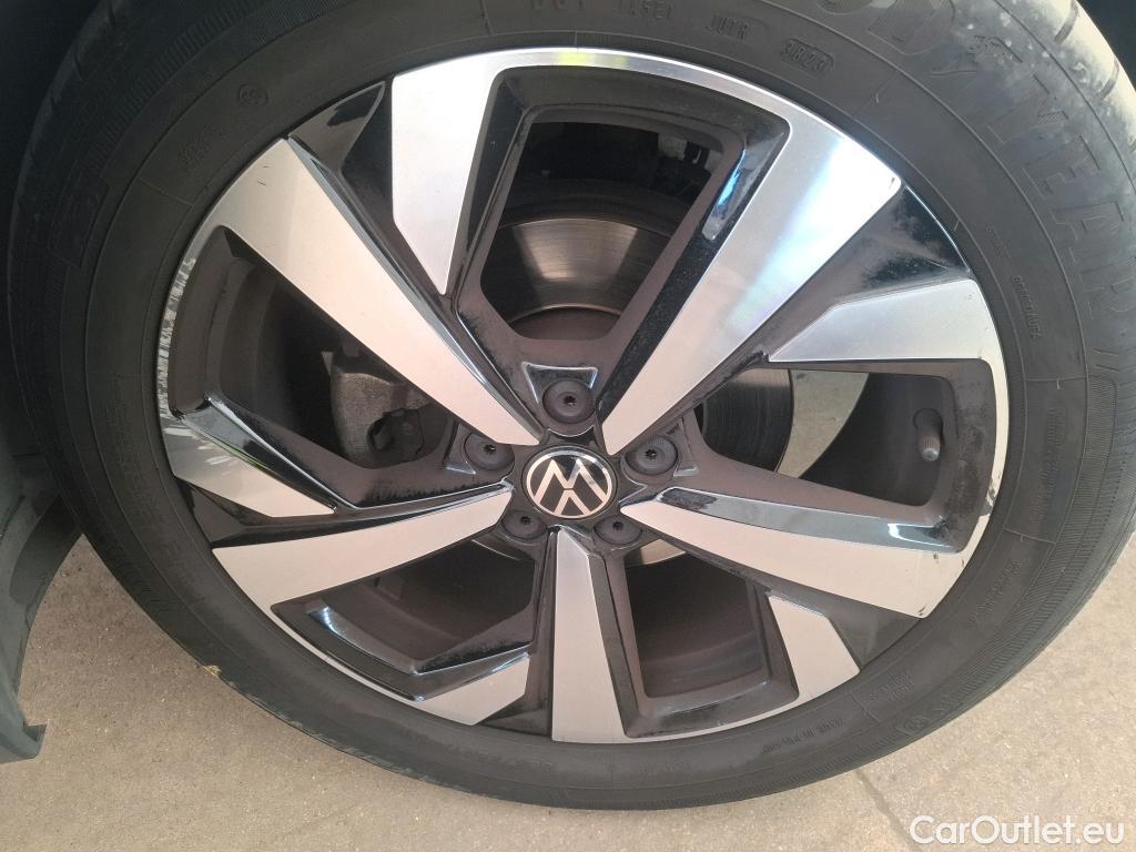  Volkswagen  Taigo  Style 1.0 TSI 110CV BVA7 E6d #9