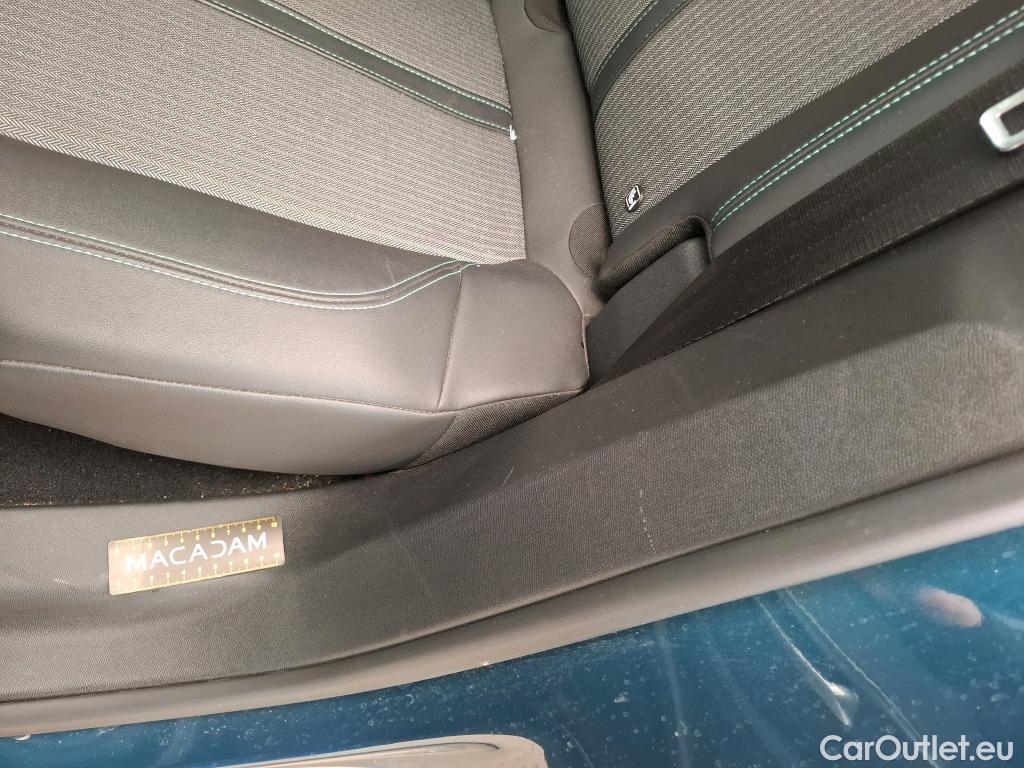  Peugeot  3008  II Allure Pack 1.2 PureTech 130CV BVM6 E6d #3