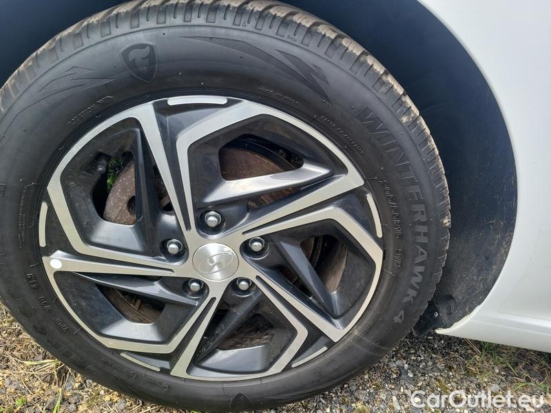 Hyundai  i30   cw (PD)(2017->)  kom.1.0TGDI 120 Comfort #4