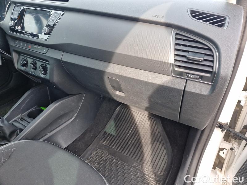  Skoda  Fabia  Combi (2015) Com.1.0TSI 70 Ambition 5d #8