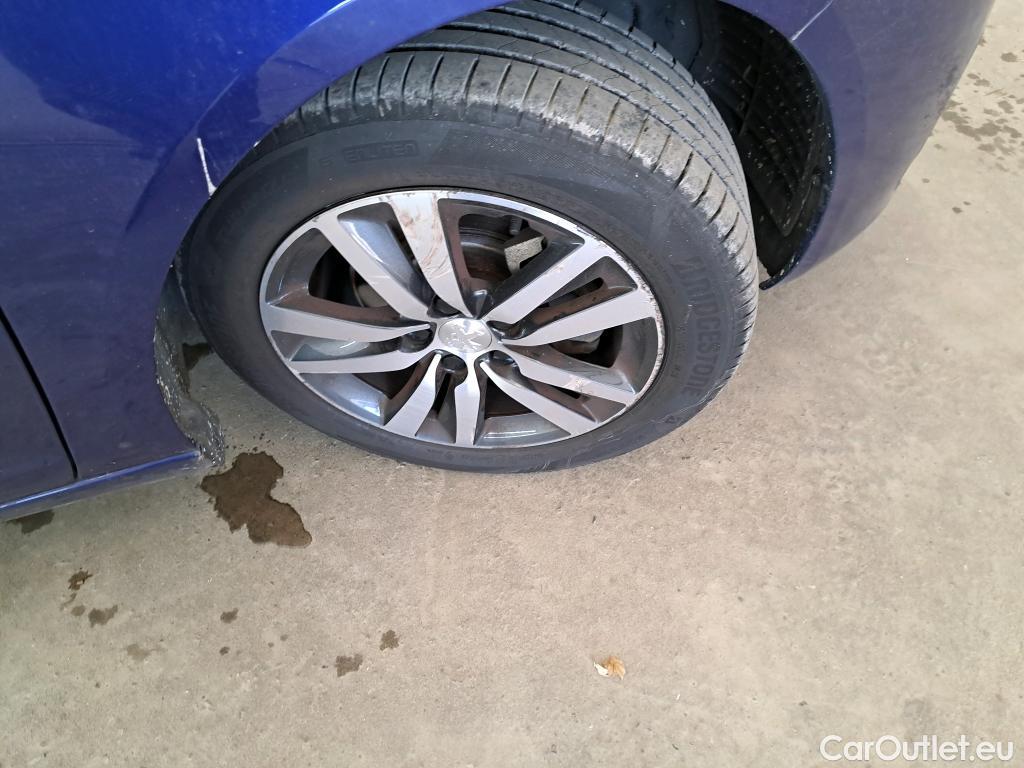  Peugeot  308  Allure 1.2 PureTech 130CV BVA8 E6d #32