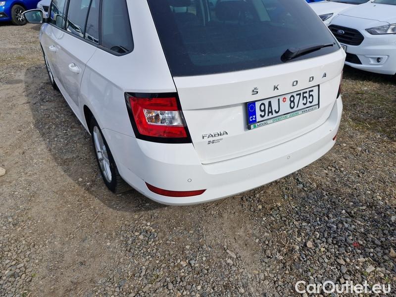  Skoda  Fabia  Combi (2015) Com.1.0TSI 70 Ambition 5d #14