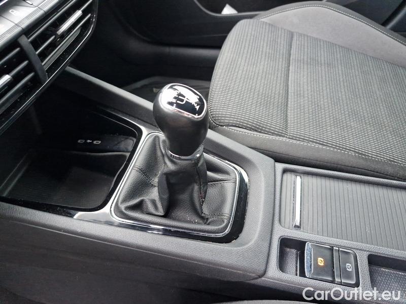  Skoda  Octavia  Lim. (NX3)(2020)  2.0TDI 85 Ambition 5d #12